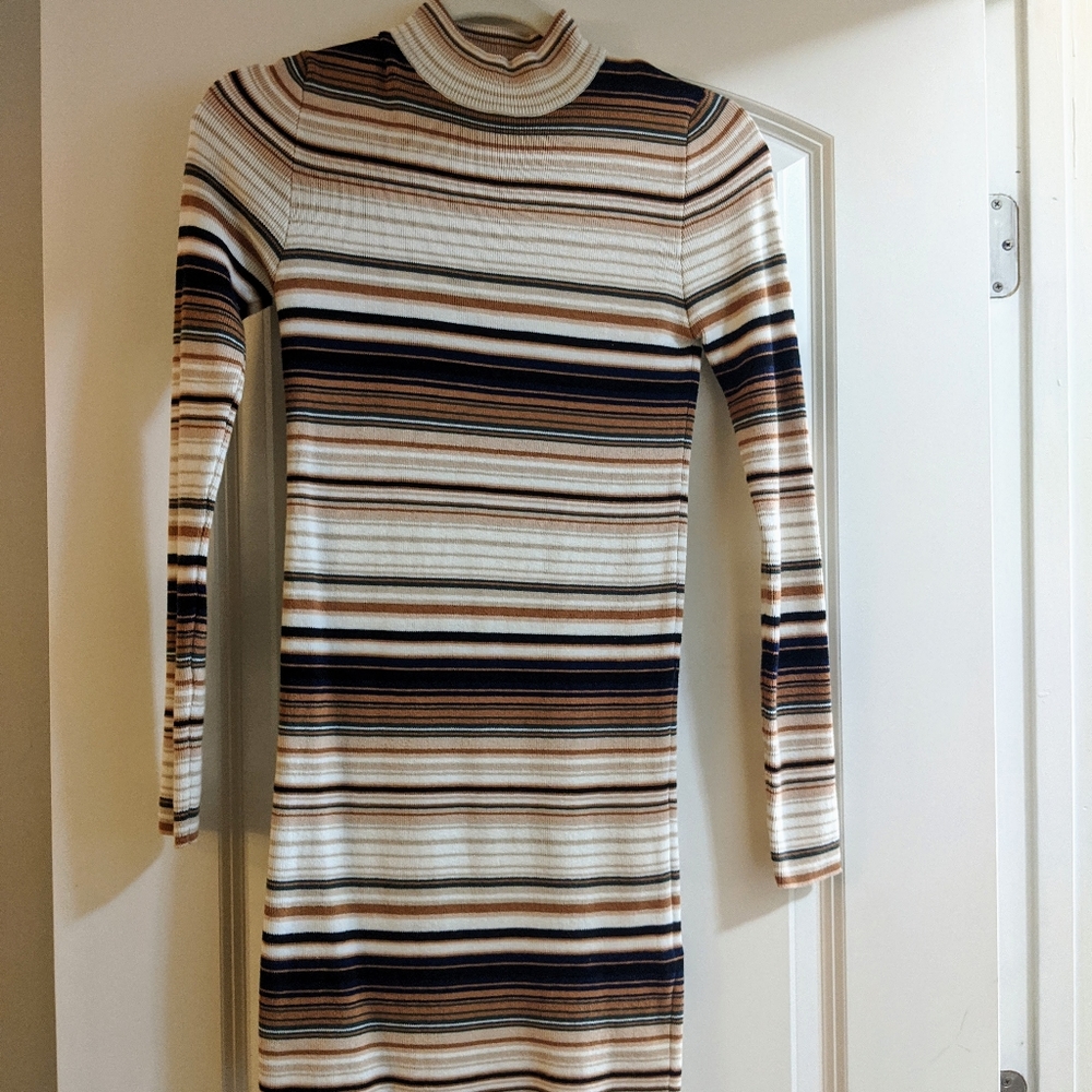 Forever 21 Turtleneck Sweater Mini Dress Size s